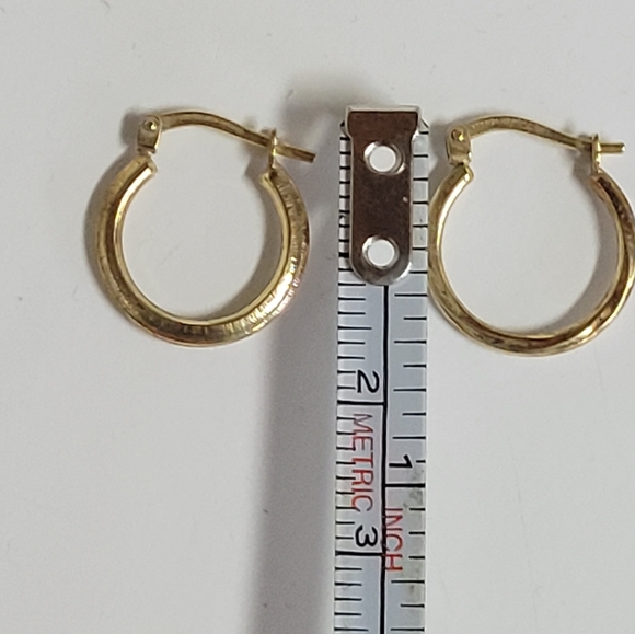 10k Gold /925 sterling silver huggie hoop earrings. Vtg excellent. 😍 - Picture 2 of 9